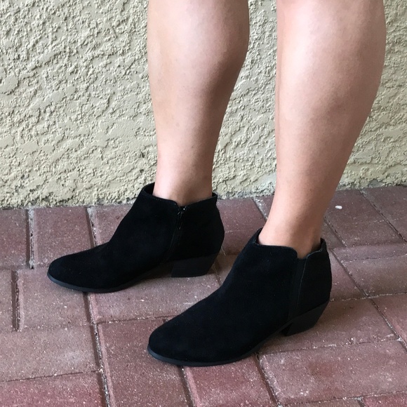 Aldo Black Suede Booties - Picture 3 of 8